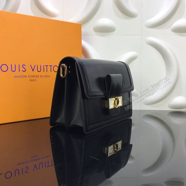 LV包 LV女包 2020早春系列 原版光滑小牛皮百搭單肩包 Dauphine中號手袋 LV斜挎女包  ydh3314